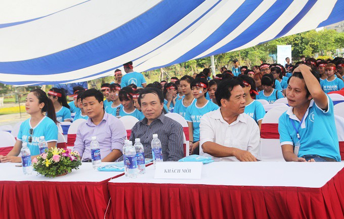 Đại diện lãnh đạo Hiệp hội các trường Đại học, Cao đẳng Việt Nam và các khách mời tham dự chương trình.