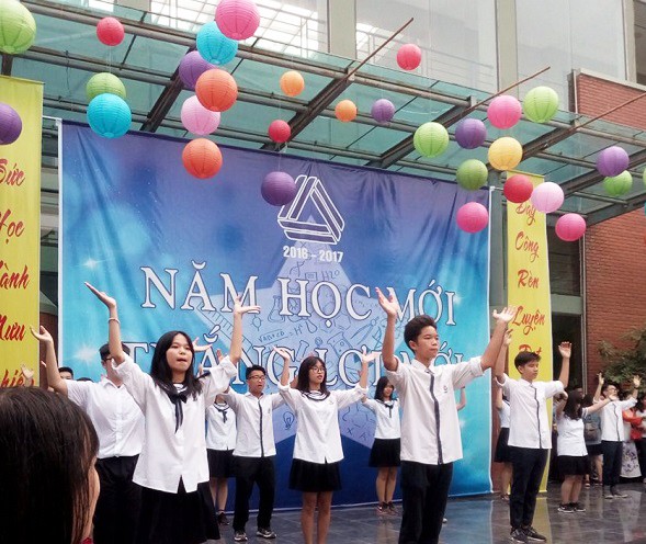 Ảnh: Không khí đón mừng năm học mới ở một số trường tại Hà Nội ảnh 10