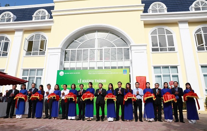 Đại học Quốc gia Hà Nội đã khánh thành Tòa nhà Ươm tạo tài năng và Hỗ trợ khởi nghiệp (Ảnh: Bùi Tuấn)