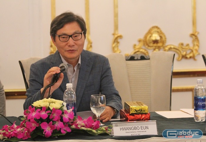 Tổng thư ký hiệp hội cao đẳng đại học Hàn Quốc - Hwangbo Eun (Ảnh: Thùy Linh)