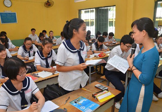 Hiệu trưởng trường Niels Brock (Đan Mạch) khuyến khích rằng các giáo viên, giảng viên Việt Nam cần “lười” đi một chút trong quá trình giảng dạy để tạo điều kiện cho học sinh, sinh viên hoạt động tích cực hơn. (Ảnh minh họa: VTV.vn)