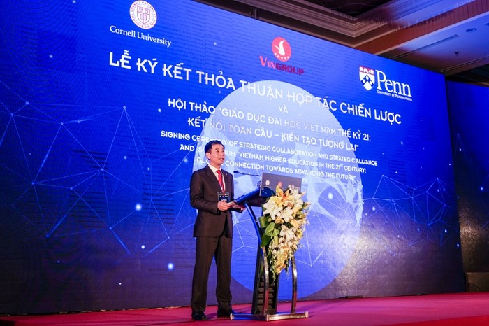 Ông Nguyễn Việt Quang – Phó Chủ tịch kiêm Tổng giám đốc Tập đoàn Vingroup phát biểu tại buổi lễ