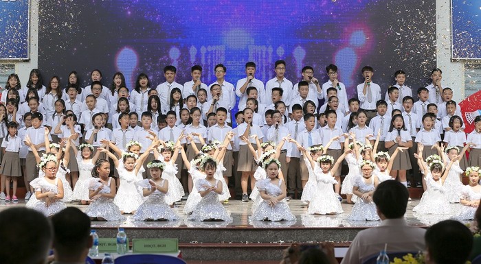Một số tiết mục văn nghệ tại lễ khai giảng của trường Quốc tế Liên cấp Việt-Úc Hà Nội diễn ra sáng 5/9 (Ảnh: Nhà trường cung cấp)