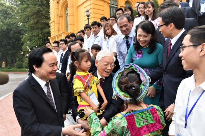 Tổng Bí thư, Chủ tịch nước Nguyễn Phú Trọng bày tỏ mong muốn, mỗi cháu học sinh sinh viên cần nỗ lực rèn luyện cả đức và tài (Ảnh: Bộ Giáo dục và Đào tạo)