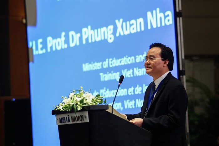 Bộ trưởng Phùng Xuân Nhạ phát biểu khai mạc Diễn đàn (Ảnh: Bộ Giáo dục và Đào tạo)