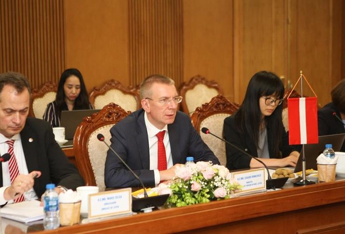 Bộ trưởng Ngoại giao Latvia Edgars Rinkevic mong muốn nhận được sự hợp tác của Việt Nam trong lĩnh vực giáo dục và đào tạo (Ảnh: moet.gov.vn)