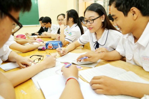 Theo Tiến sĩ Nguyễn Thị Thu Thủy, với mô hình đào tạo giáo viên như hiện nay sẽ khó giải quyết được bài toán thừa thiếu giáo viên cũng như không tạo ra được tính ổn định cho nhân lực ngành này. (Ảnh minh họa: Giáo dục thời đại)