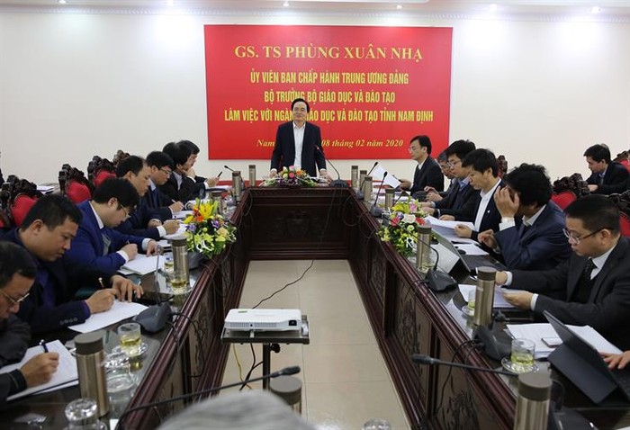 Bộ trưởng Phùng Xuân Nhạ phát biểu tại buổi làm việc với ngành Giáo dục tỉnh Nam Định về việc triển khai Nghị quyết 88 của Quốc hội (Ảnh: moet.gov.vn)