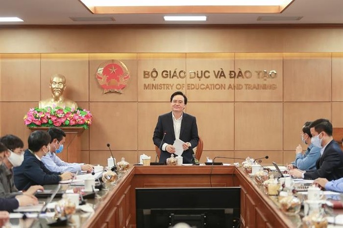 Bộ trưởng Phùng Xuân Nhạ phát biểu chỉ đạo tại cuộc họp Ban Chỉ đạo phòng, chống Covid-19 Bộ Giáo dục và Đào tạo ngày 23/3 (Ảnh: moet.gov.vn)