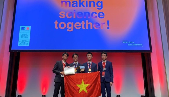 Năm 2019, đội tuyển Hóa Học Việt Nam xếp thứ 5 trong tổng số 80 quốc gia tham dự Olympic Hóa học (ảnh nguồn Bộ Giáo dục và Đào tạo).