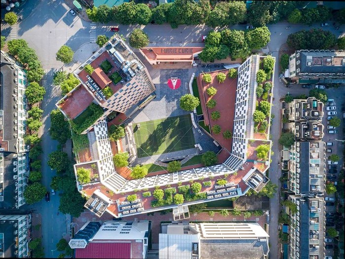 Trường Marie Curie, Hà Nội nhìn từ trên cao (nguồn ảnh website nhà trường)