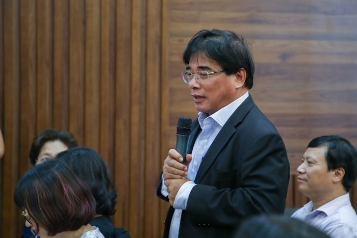 Hiệu trưởng Trường Đại học Sư phạm Kỹ thuật Thành phố Hồ Chí Minh – Phó giáo sư Đỗ Văn Dũng (ảnh: Bộ Giáo dục và Đào tạo)