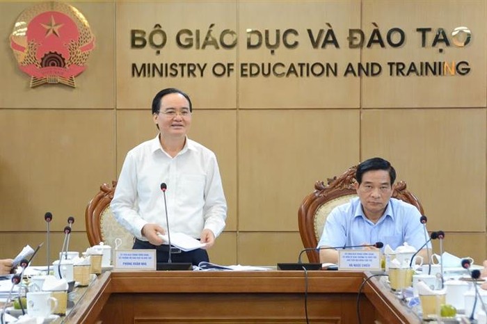 Bộ trưởng Phùng Xuân Nhạ phát biểu tại buổi làm việc (ảnh: Bộ Giáo dục và Đào tạo)