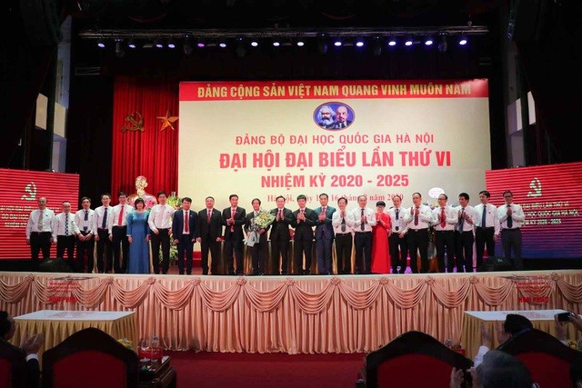 22 đồng chí trúng cử vào Ban Chấp hành Đảng bộ Đại học Quốc gia Hà Nội nhiệm kỳ 2020 - 2025 (ảnh: VNU)