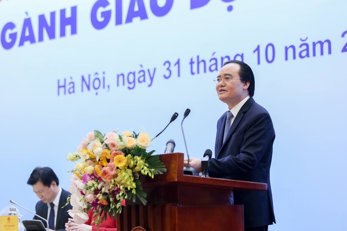Bộ trưởng Phùng Xuân Nhạ phát biểu tại hội nghị (ảnh: Bộ Giáo dục và Đào tạo)