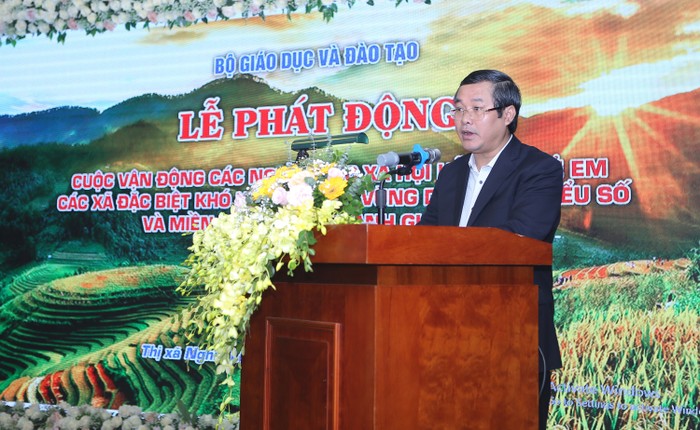 Thứ trưởng Nguyễn Văn Phúc phát động cuộc vận động (ảnh: Bộ Giáo dục và Đào tạo)