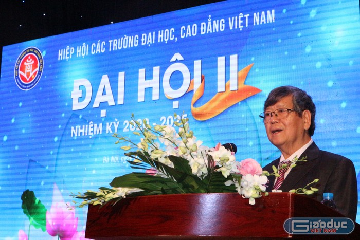 Đại hội lần thứ II Hiệp hội Các trường đại học, cao đẳng Việt Nam đã bầu Tiến sĩ Vũ Ngọc Hoàng giữ chức Chủ tịch Hiệp hội nhiệm kỳ 2020 – 2025 (Ảnh: Tùng Dương)