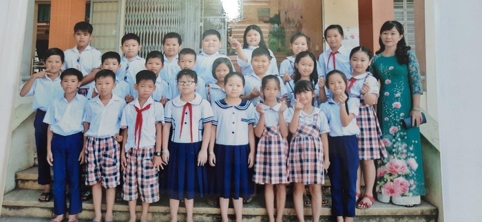 Cô Huỳnh Thị Phương Thảo là giáo viên tiểu học duy nhất trong số các nhà giáo được Chủ tịch nước Nguyễn Phú Trọng ký quyết định phong tặng danh hiệu “Nhà giáo Nhân dân” vì có công lớn trong sự nghiệp giáo dục và đào tạo của dân tộc năm 2020 (ảnh: NVCC)