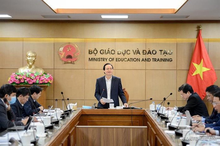 Bộ trưởng Phùng Xuân Nhạ phát biểu tại cuộc họp (ảnh: Bộ Giáo dục và Đào tạo)