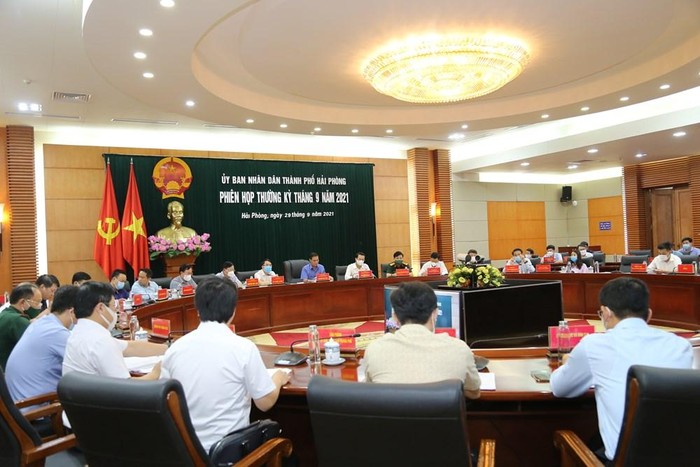 Quang cảnh phiên họp thường kỳ tháng 9 của Ủy ban nhân dân Thành phố Hải Phòng (ảnh: haiphong.gov.vn)