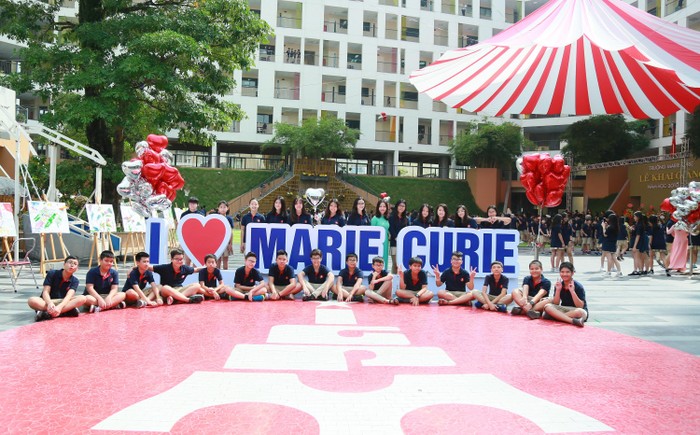 Trường Marie Curie chọn yêu thương là văn hóa cơ bản nhất khi xây dựng văn hóa nhà trường.(ảnh: T.L)