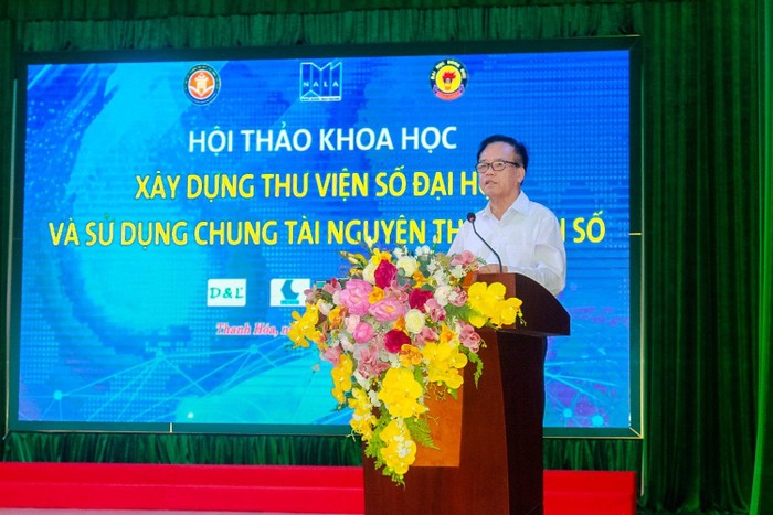Ông Phạm Ngọc Lan, Trưởng Ban hỗ trợ khối trường thuộc Hiệp hội Các trường đại học, cao đẳng Việt Nam phát biểu tại Hội thảo
