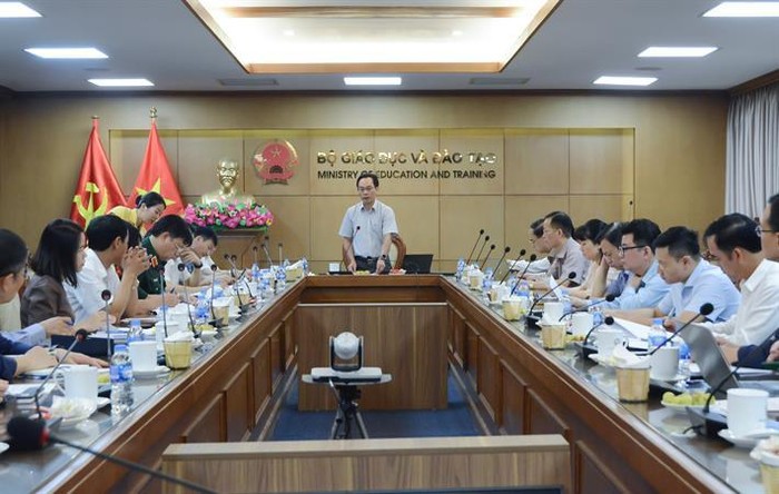 Thứ trưởng Hoàng Minh Sơn chủ trì cuộc họp (ảnh: Bộ Giáo dục và Đào tạo)