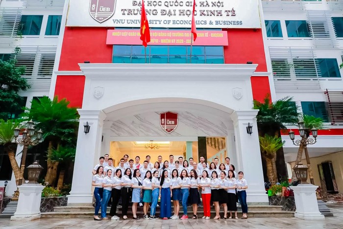 Trường Đại học Kinh tế luôn nhận thức rõ sứ mệnh và trách nhiệm của mình cùng Đại học Quốc gia Hà Nội nói riêng, cộng đồng các trường đại học của Việt Nam nói chung cùng chung tay xây dựng và khẳng định vị thế nền giáo dục nước nhà trên trường quốc tế