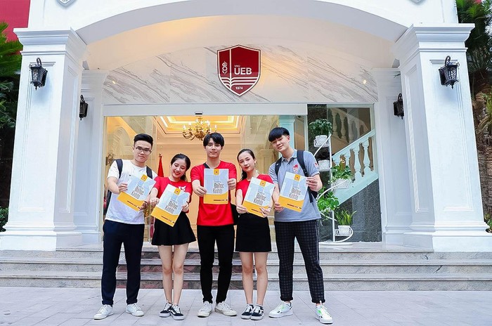 Trường Đại học Kinh tế là một trong những đơn vị có số sinh viên trao đổi nhiều nhất trong Đại học Quốc gia Hà Nội, là đơn vị tiên phong thực hiện trao đổi sinh viên trong nước với các trường đại học hàng đầu ở Việt Nam.
