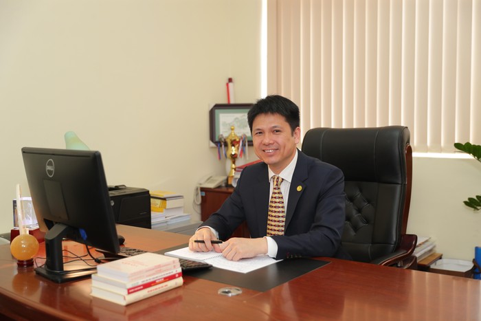 Phó Giáo sư, Tiến sĩ Nguyễn Hiệu - Phó Giám đốc Đại học Quốc gia Hà Nội