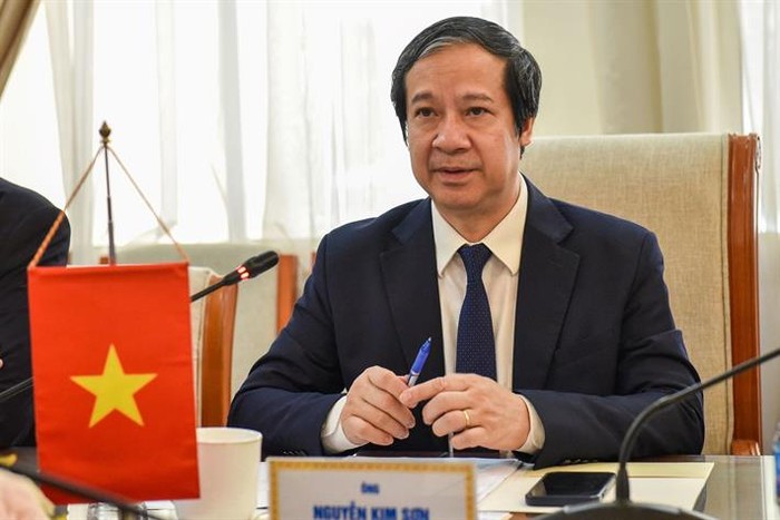 Bộ trưởng Nguyễn Kim Sơn trao đổi tại buổi tiếp (ảnh:Bộ Giáo dục và Đào tạo)