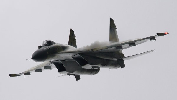 Máy bay chiến đấu đa chức năng Su-35 của Sukhoi