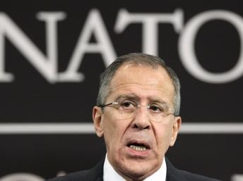 Ngoại trưởng Nga Sergei Lavrov đã thông qua đề nghị cho phép NATO mượn căn cứ quân sự làm nơi chuyển hàng đến Afghanistan