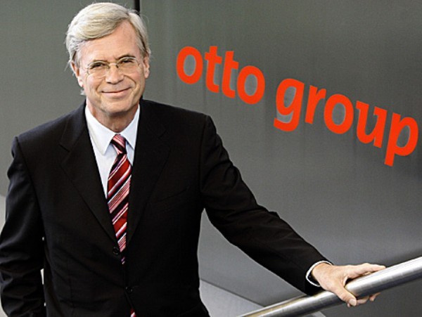 Michael Otto Tổng tài sản: 17,6 tỉ USD, xếp hạng 34 thế giới Quốc tịch: Đức Ngành kinh doanh: Bán lẻ và bất động sản Vị tỷ phú này được thừa hưởng tài sản từ người cha của mình. Ông Otto là Chủ tịch Tập đoàn Otto và là một trong những người giàu có nhất nước Đức.