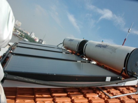 Máy nước nóng năng lượng mặt trời: không hề tốn điện