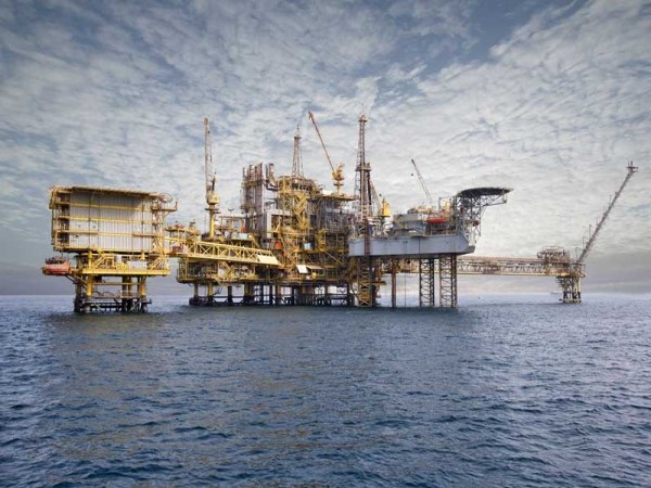 13. Qatar Lượng dầu dự trữ: 26 tỷ thùng (1,9%) Lượng dầu cung cấp: 1,64 triệu thùng/ngày (1,9%) Số năm khai thác còn lại: 45,2 năm