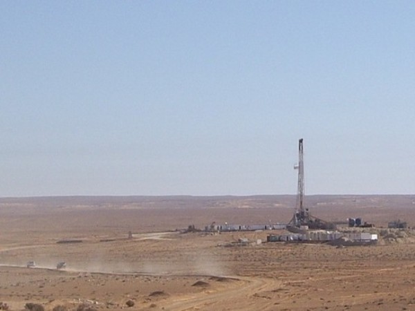 8. Libya Lượng dầu dự trữ: 46 tỷ thùng (3,4%) Lượng dầu cung cấp: 834 nghìn thùng/ngày (0,9%) Số năm khai thác còn lại: 76,7 năm