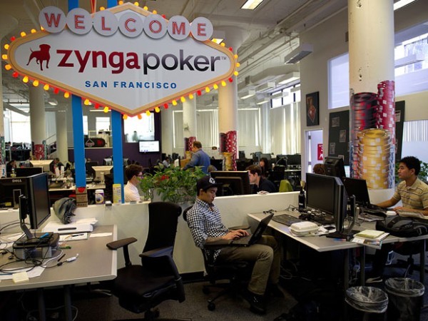5. Zynga Mức lương trung bình: 111.004 USD Công việc trả lương cao nhất: Tổng Giám đốc Studio (158.976 USD) Công việc lương thấp nhất: Chuyên viên thiết kế game (77.767 USD)