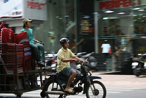 Những hình ảnh không hiếm khi tham gia giao thông của người Việt Nam