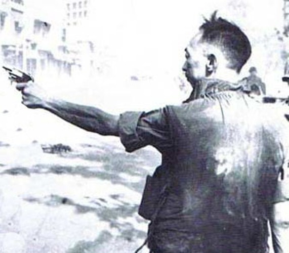 Cái chết của Trần Kim Chi cũng là dấu chấm hết cho cuộc đời du đãng của Đại Cathay. Tháng 8/1966, tướng Nguyễn Ngọc Loan đã ra lệnh bắt tống giam Đại Cathay với tội danh “Du đãng đặc biệt” cùng với nhiều trùm du đảng khác ở khắp Sài Gòn.