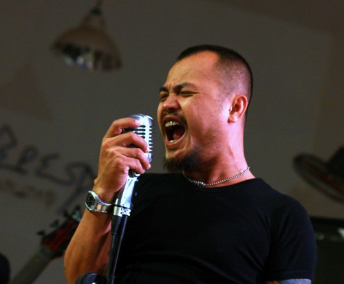 Ca sĩ Trần Lập, cựu thành viên nhóm nhạc Rock Bức Tường.