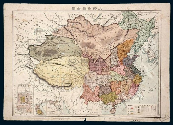Đại thanh đế quốc toàn đồ (in năm 1907, khổ 37.5x 50.5 cm, xác định biên giới phía Nam của Trung Hoa cũng chỉ đến đảo Hải Nam.