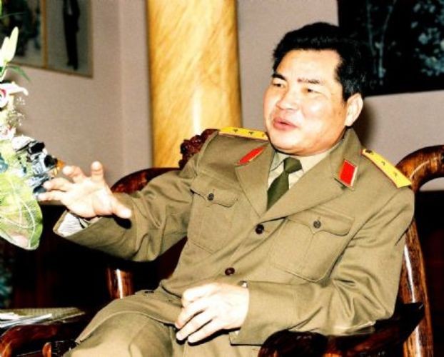 Trung tướng Phạm Xuân Thệ, nguyên Tư lệnh Quân khu I, Anh hùng lực lượng vũ trang nhân dân.