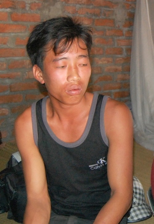 Anh Trương Ngọc Thìn (SN 1991, quê ở Hoằng Thanh, Hoằng Hóa, Thanh Hóa) kể lại vụ nổ.