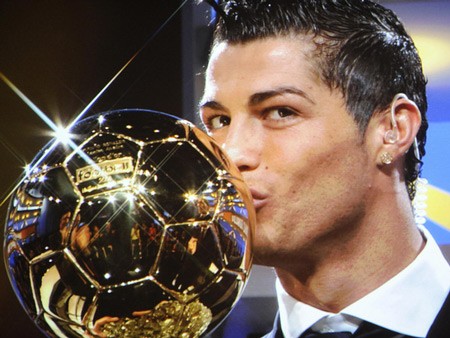 Ronaldo đoạt Quả bóng vàng 2008