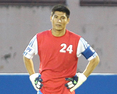 Để duy trì sự nghiệp, Văn Phong phải chuyển từ Nha Trang về Hải Phòng chơi bóng. Ảnh: Kim Ngọc