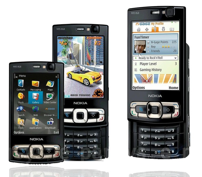 4. Nokia N95 Ngày nay, Nokia vẫn đang khẳng định tên tuổi của mình trên những chiếc smartphone và Nokia N95 có lẽ sẽ là chiếc smartphone đáng nhớ nhất với những thông số kỹ thuật khiến bất kỳ ai cũng phải ấn tượng tại lúc đó. Kể từ thời điểm được ra mắt vào năm 2004 cho đến năm 2007, Nokia N95 đã trở thành chủ đề bàn luận của rất nhiều người, chiếc điện thoại này được tích hợp không ít các tính năng tiên tiến vào thời điểm đó như định vị GPS, khả năng điều hướng, quay video VGA, các tính năng chơi nhạc cùng một màn hình hiển thị lớn.