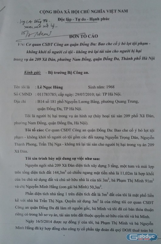 Đơn tố cáo của ông Lê Ngọc Hùng được Bộ trưởng Bộ công an phê gửi công an quận Đống Đa xem xét giải quyết. Ảnh Bảo Nam.