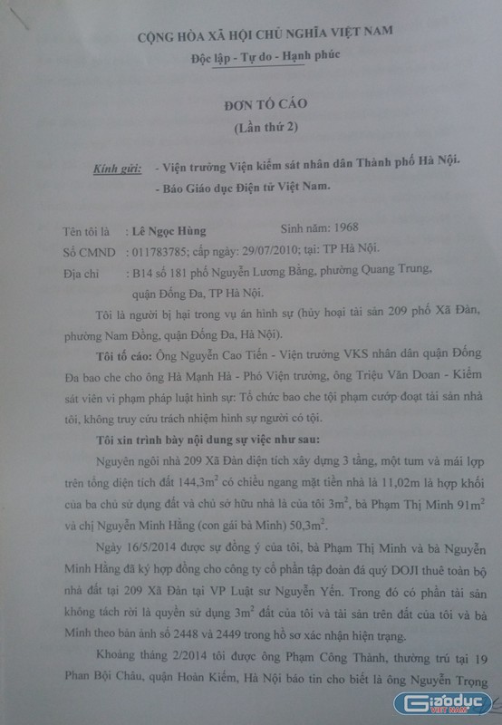 Đơn tố cáo của ông Lê Ngọc Hùng (lần 2) gửi Viện trưởng Viện Kiểm sát nhân dân thành phố Hà Nội và Báo điện tử Giáo dục Việt Nam. Ảnh Bảo Nam,