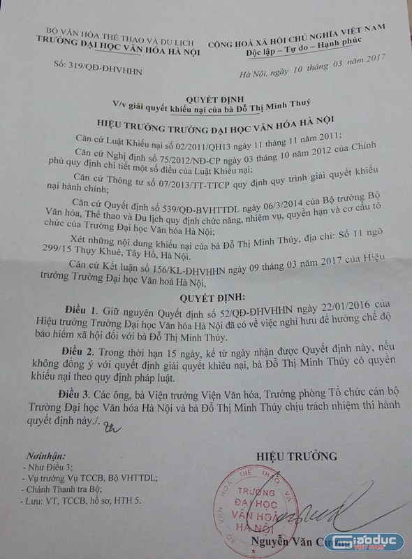 Quyết định số 319/QĐ-ĐHVHHN về việc giải quyết khiếu nại của bà Đỗ Thị Minh Thúy. Ảnh MT.